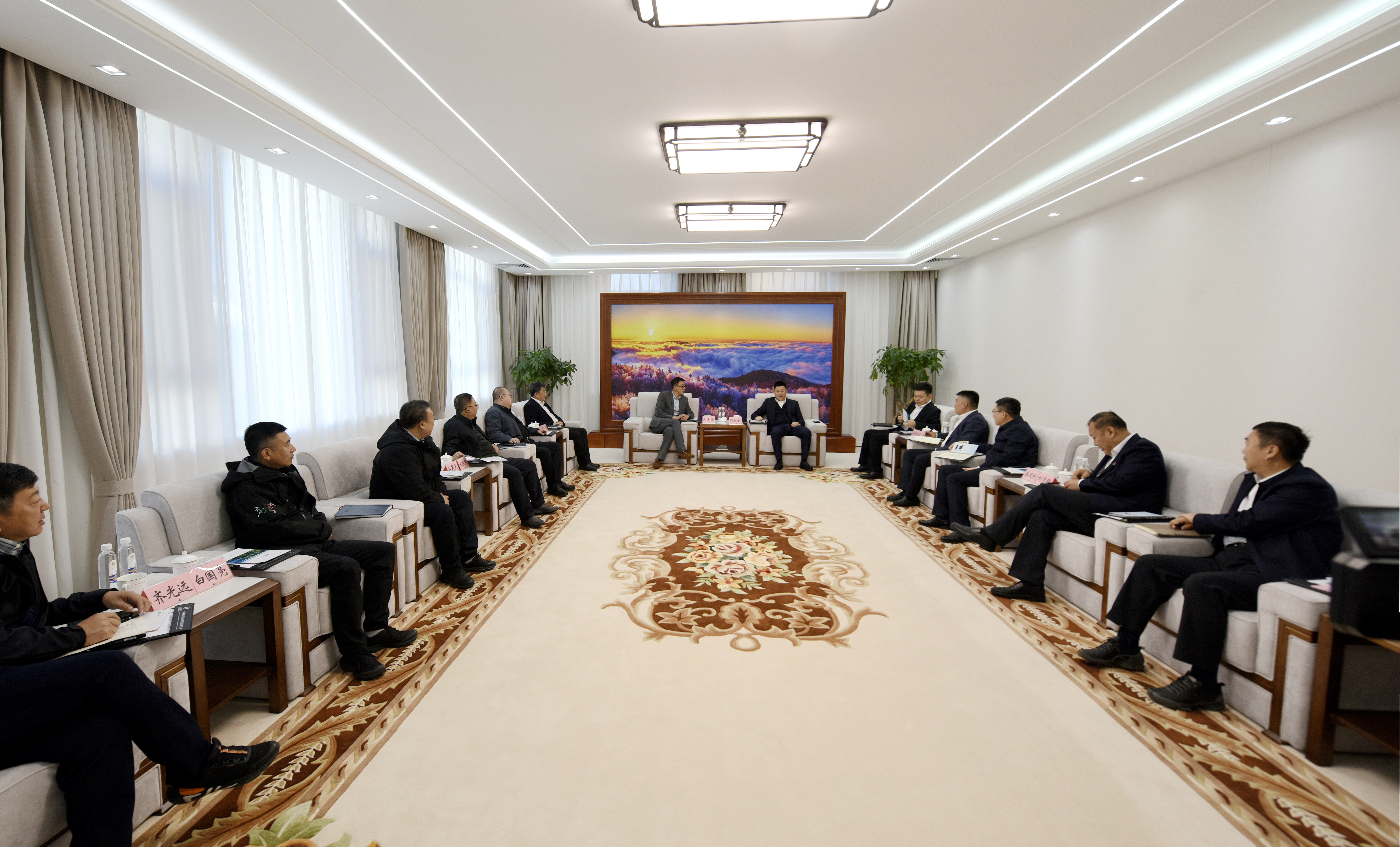 校长刘志强一行赴中国龙江森林工业集团有限公司走访交流并开展访企拓岗活动