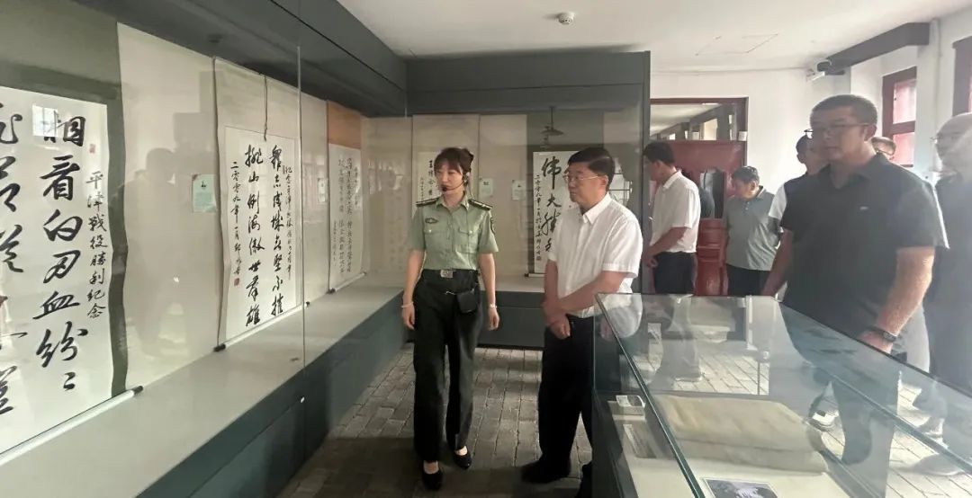 民进黑龙江工程学院支部举行纪念中国人民抗日战争暨世界反法西斯战争胜利80周年参观见学活动