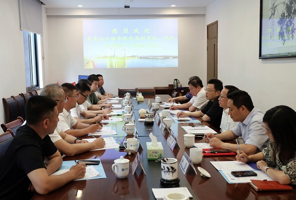 学校代表团赴中南大学调研并开展招才引才工作