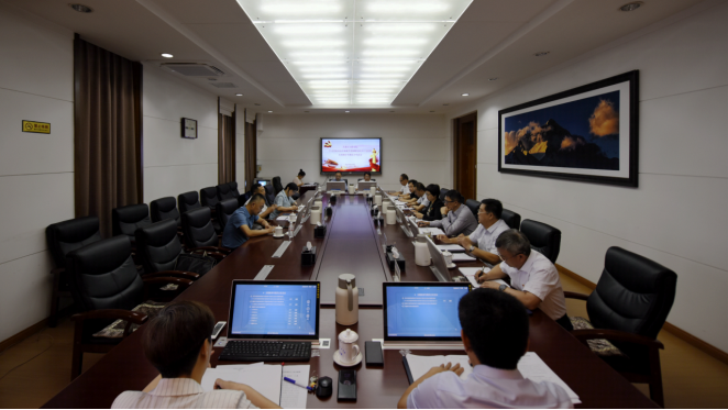 【主题教育】学校党委召开学习贯彻习近平新时代中国特色社会主义思想主题教育专题民主生活会