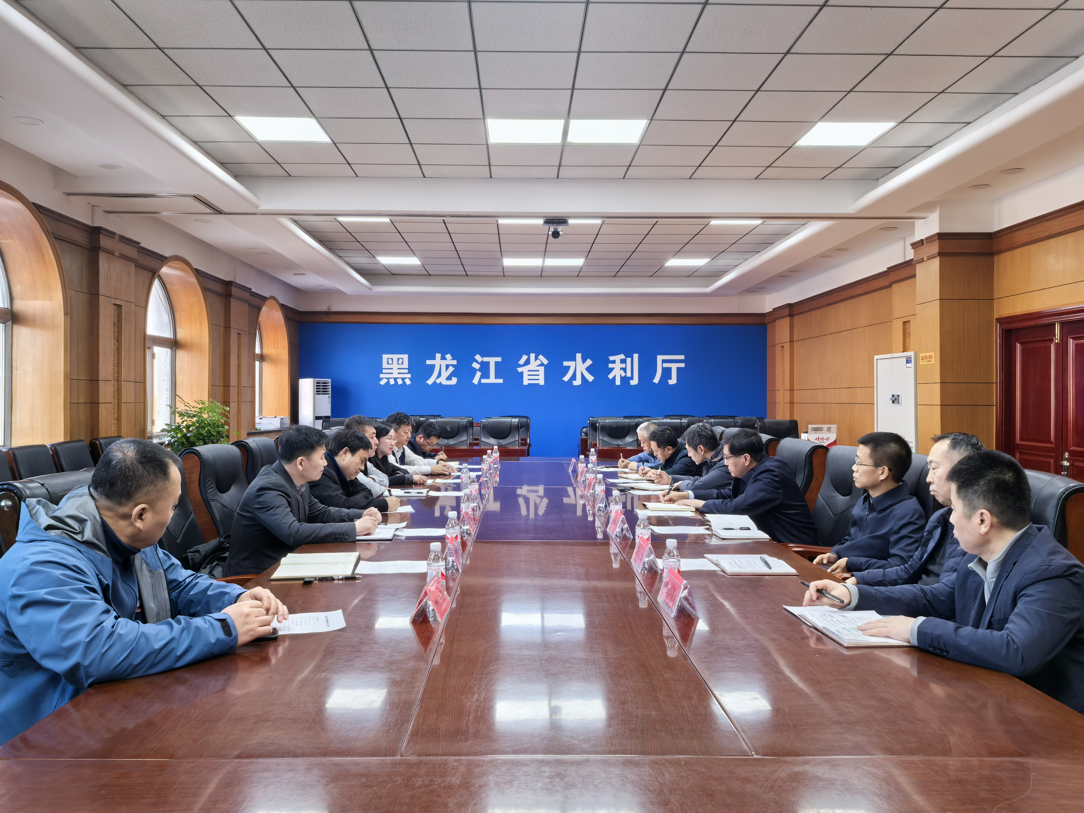 副校长张丰发率队赴省水利厅走访交流