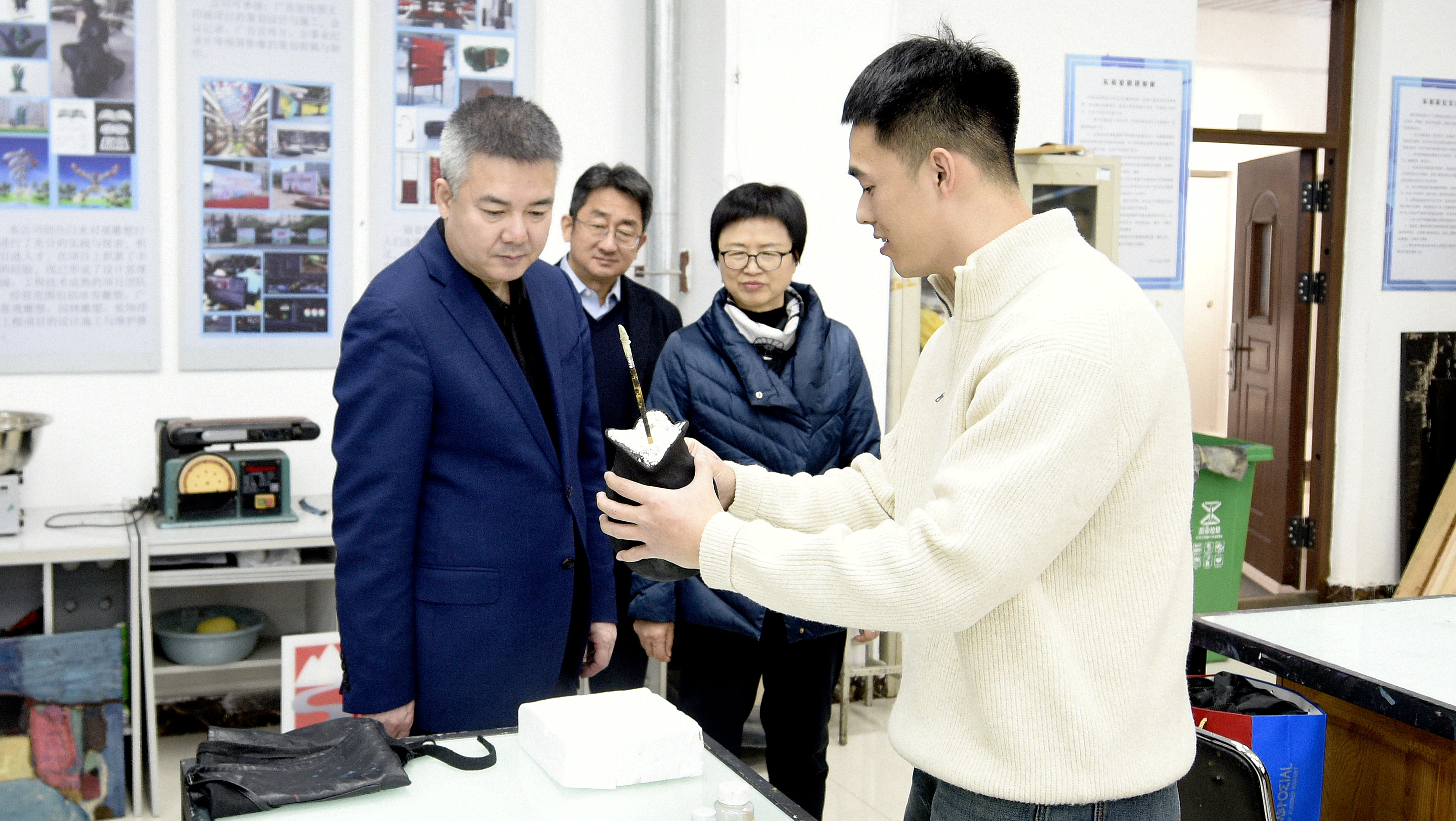 共青团黑龙江省委书记徐长勇一行来校调研