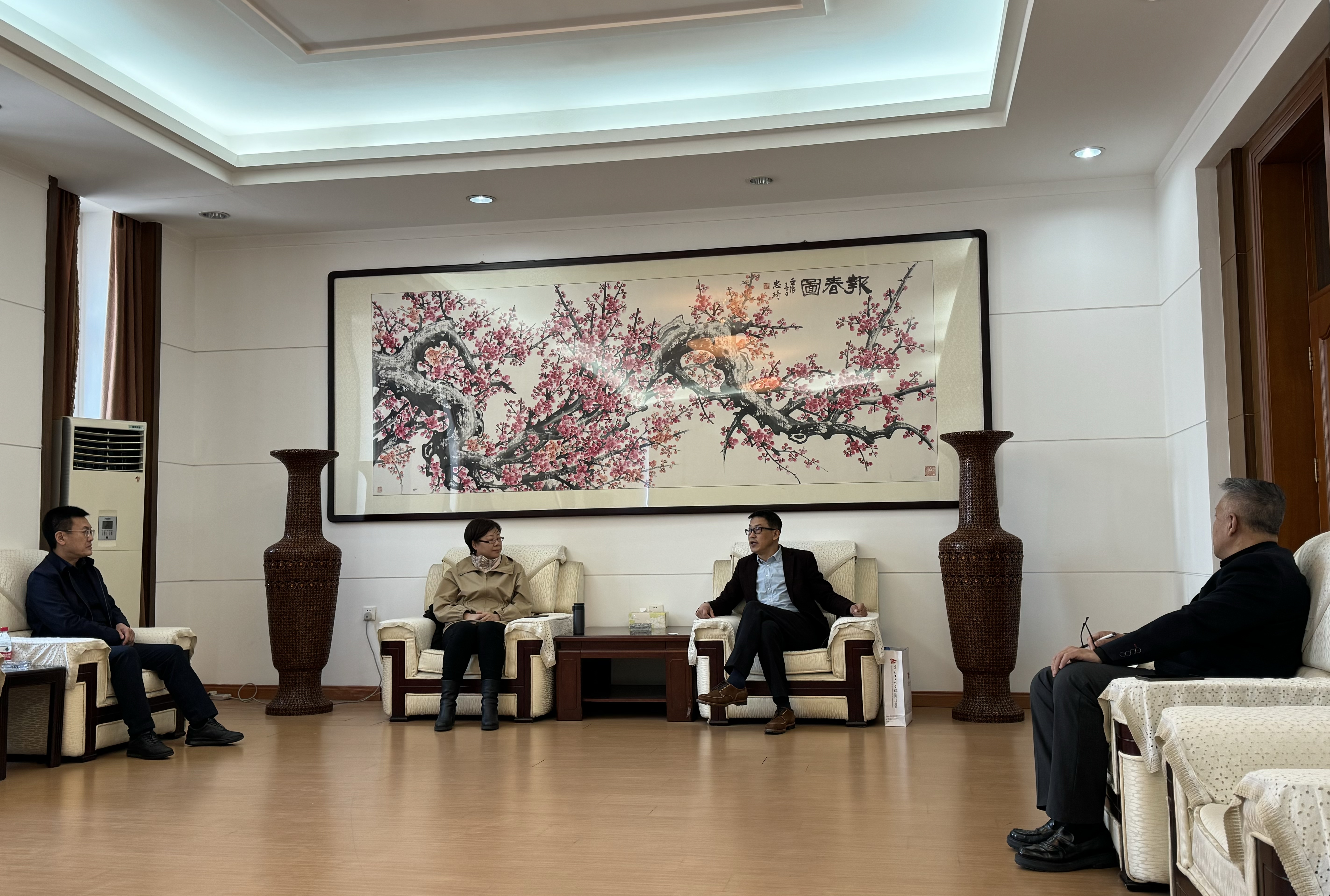 马来亚大学代表到访我校